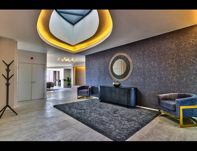 4 BEDROOM APARTMENT FOR SALE IN BEACHFRONT